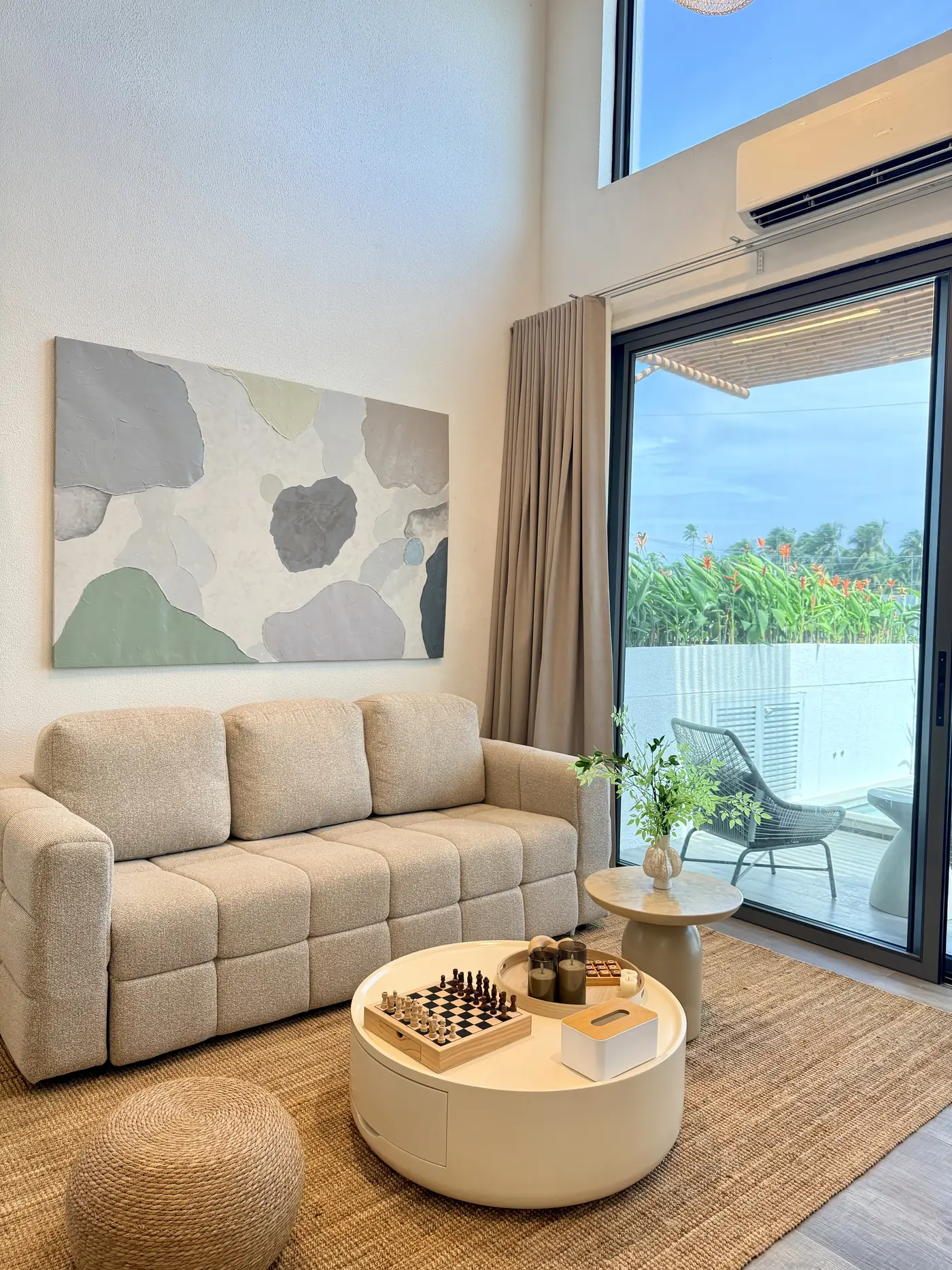 Living room of a Standard Villa in San Fernando with the window open to the terrace