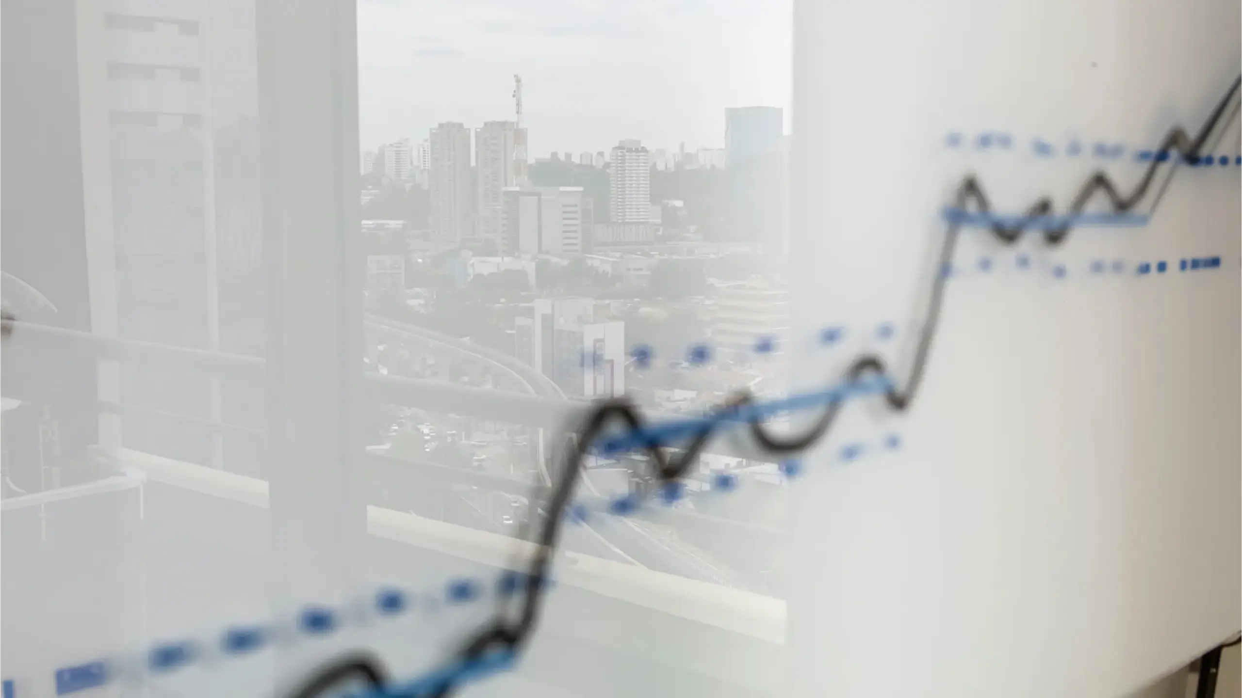 blog_header_mejor_invertir_solo_o_acompa_ado