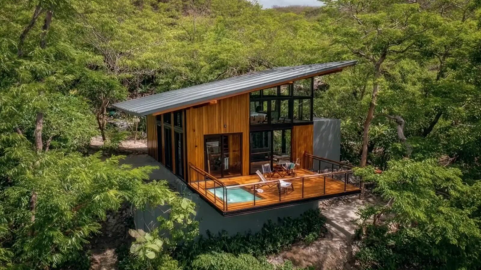 Eco-second home sostenible en un entorno natural, tendencia de segunda residencia para 2026